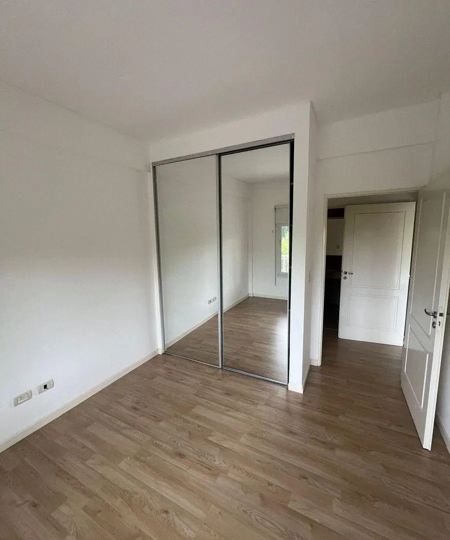 Venta depto Tortugas 3 ambientes cochera doble 5