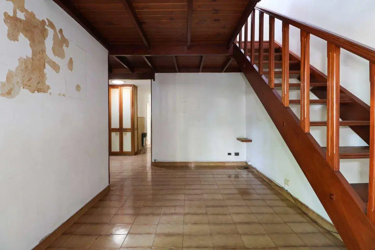 Venta casa 3 amb c/ cochera Castelar 2