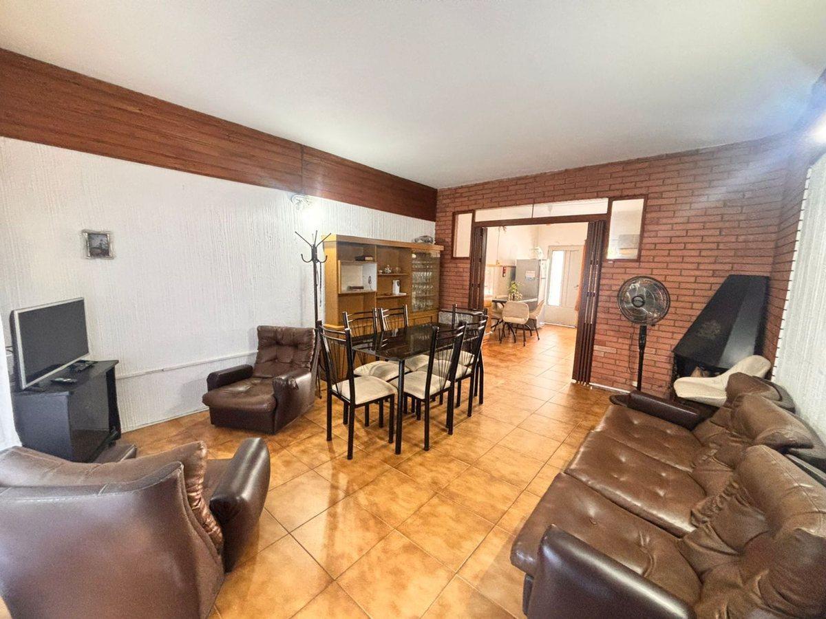 VENTA CASA + DUPLEX DE 3 AMBIENTES C/U CON PATIO