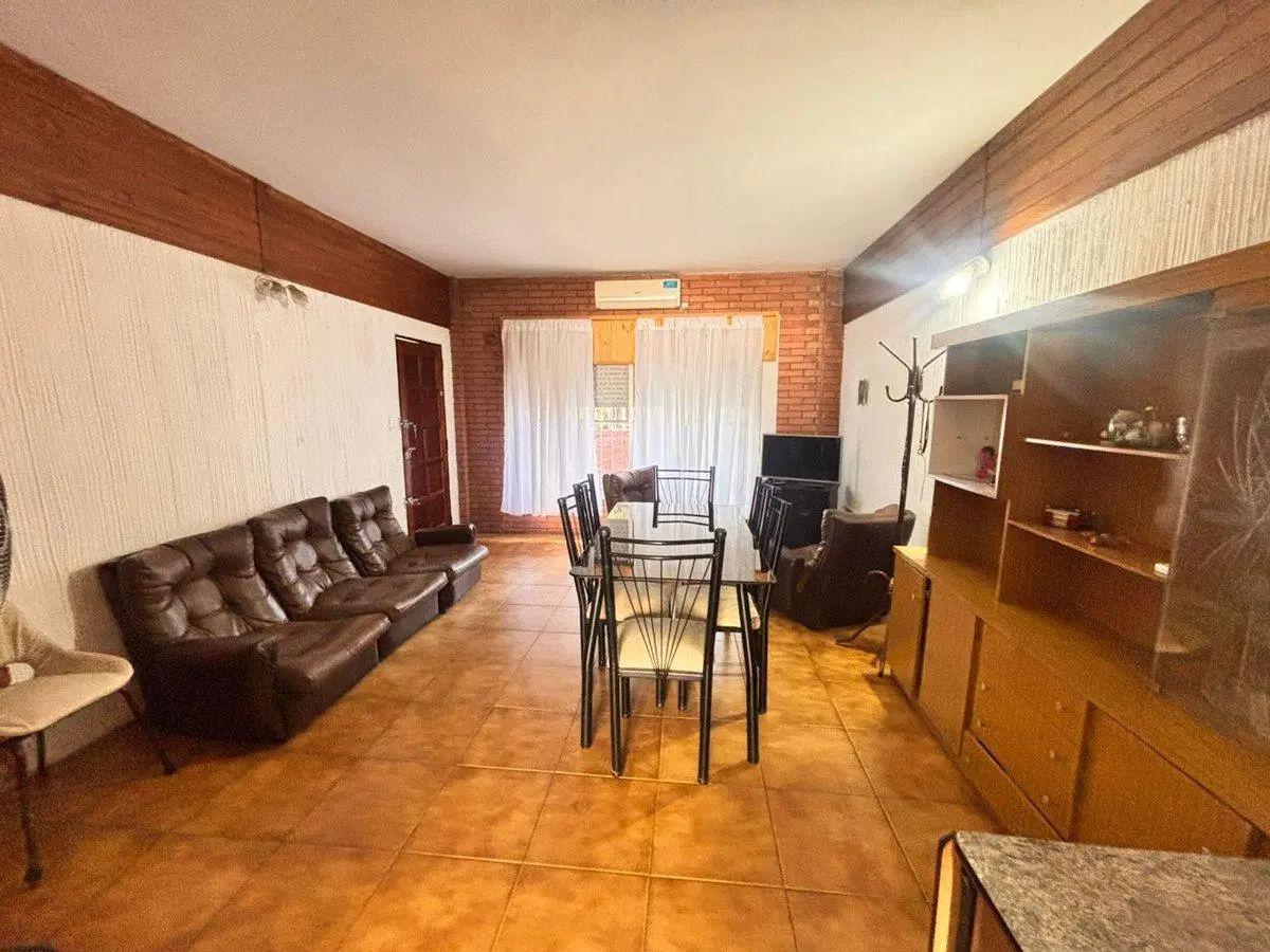 VENTA CASA + DUPLEX DE 3 AMBIENTES C/U CON PATIO 5