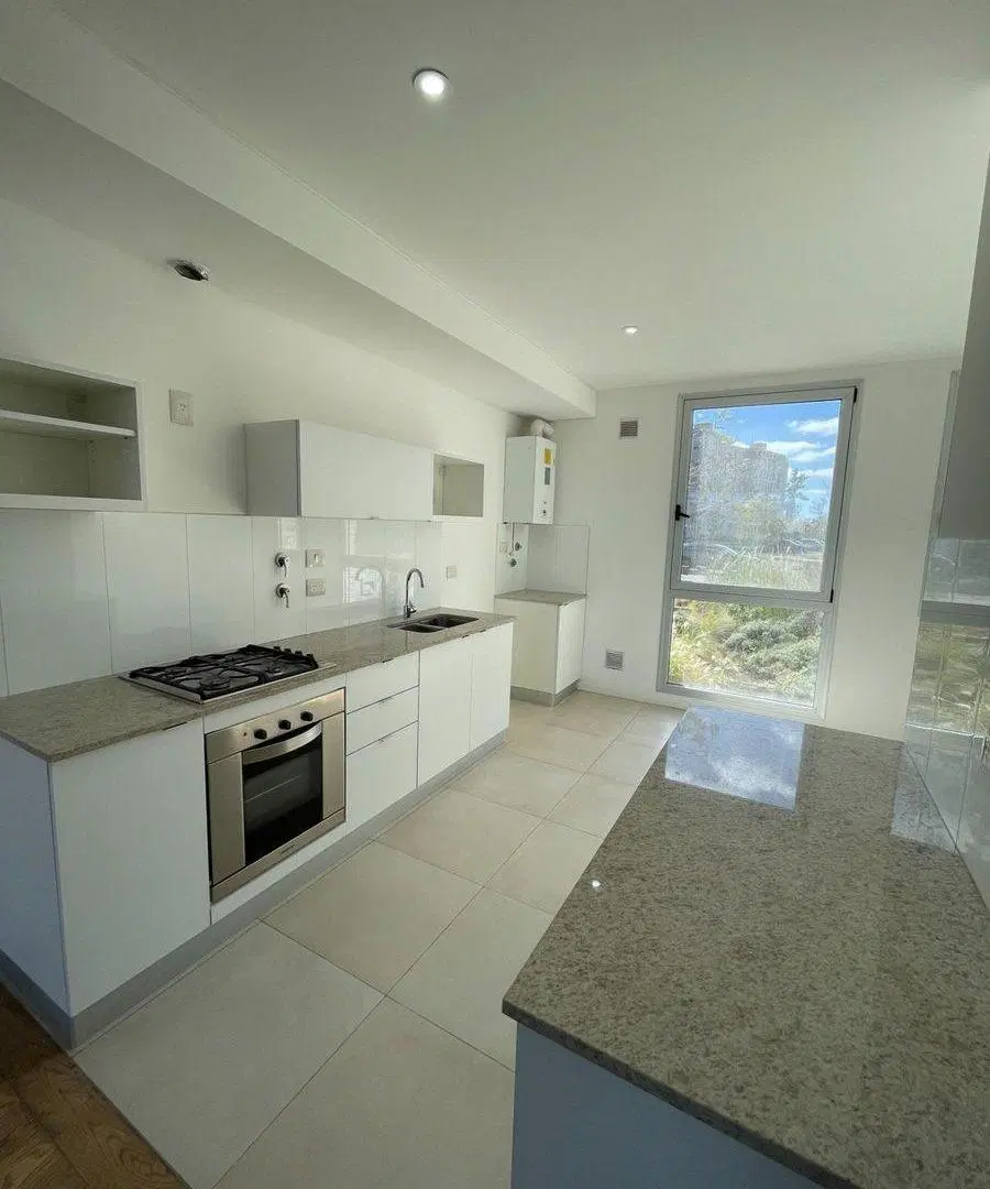 VENTA DPTO 4 AMB AMARRA RIO COCHERA VENICE TIGRE 4