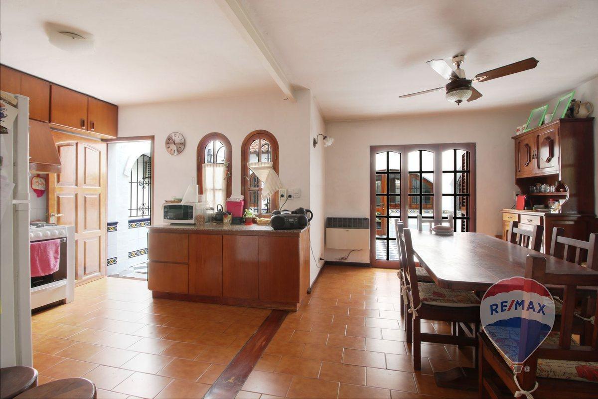 Casa 5amb Lote Grande Aranjuez Country OPORTUNIDAD