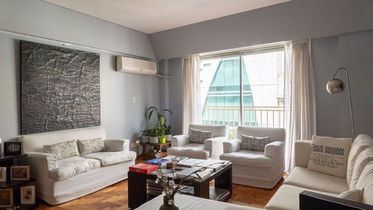 VENTA DPTO. 3 DORMI. 5° PISO, COCHERA. IMPECABLE