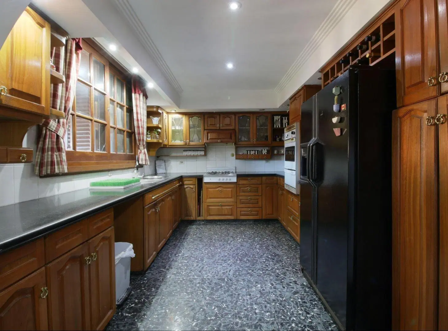 VENTA CASA 5 AMB./ JARDIN/ COCHERAS S. A. DE PADUA 3