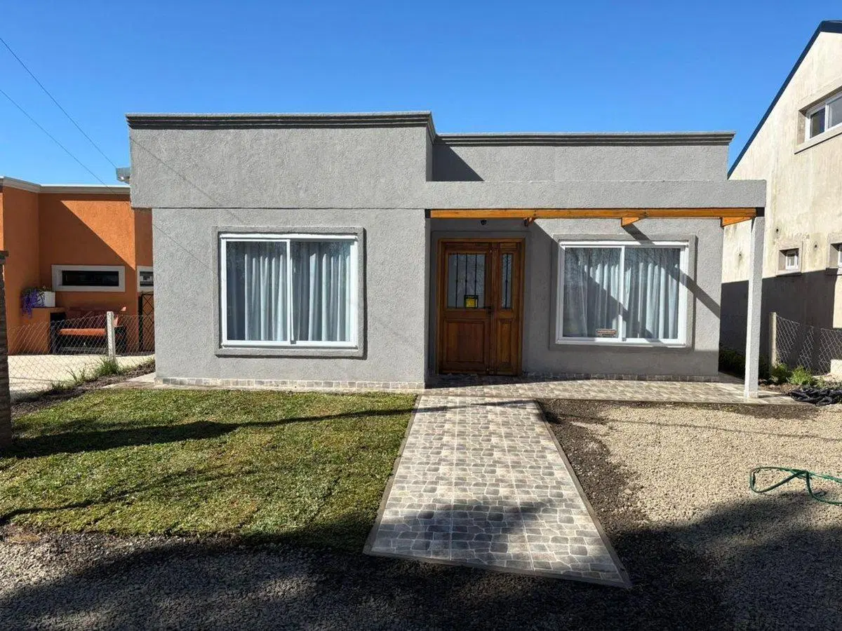 CASA EN VENTA BARRIO CHICO CARDALES OPORTUNIDAD 5