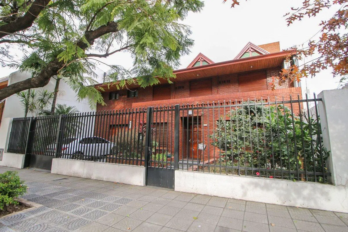 VENTA CASA 6 AMBIENTES DE CATEGORIA EN MATADEROS 4