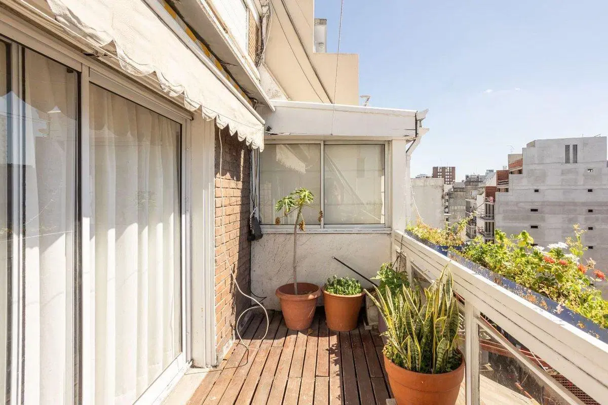 Venta dpto 3 amb  balcón parrila cochera Recoleta 2