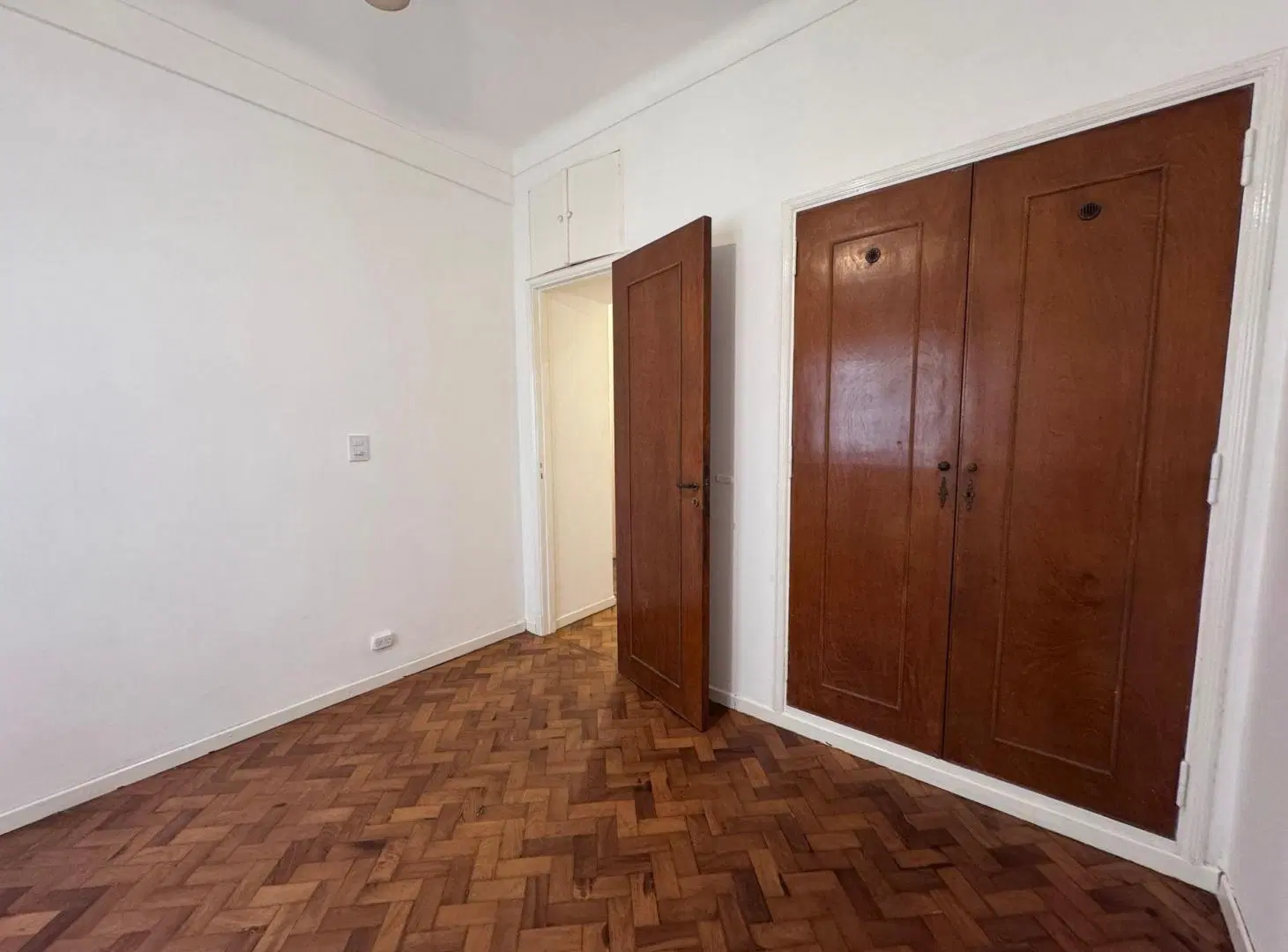 VENTA 3 AMB Colegiales- J. Newbery casi Cabildo 3