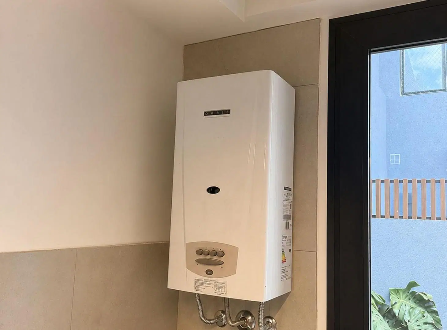 VENTA. A ESTRENAR DUPLEX 4 AMB. JARDIN, 2 TERRAZAS 4