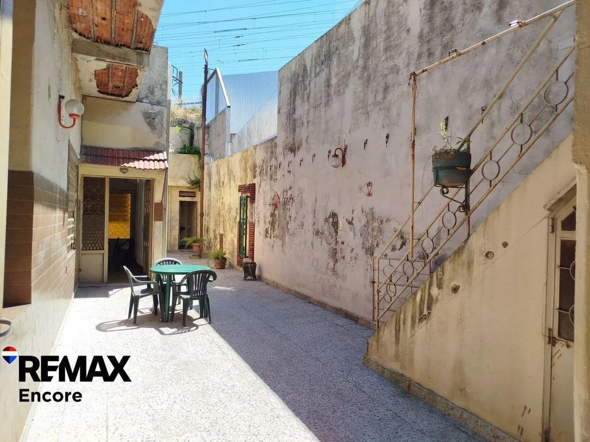 Venta casa 3 amb patio terraza con local  Barracas 5
