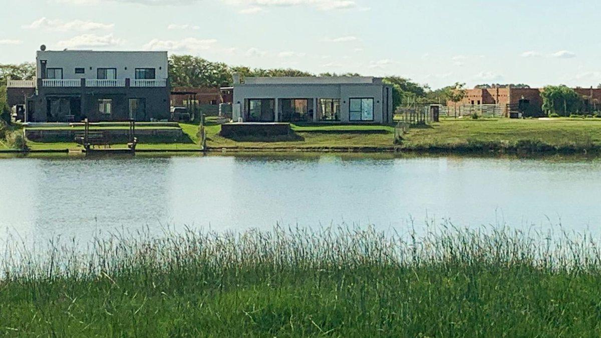 VENTA LOTE A LA LAGUNA EN BARRIO SAN SEBASTIÁN