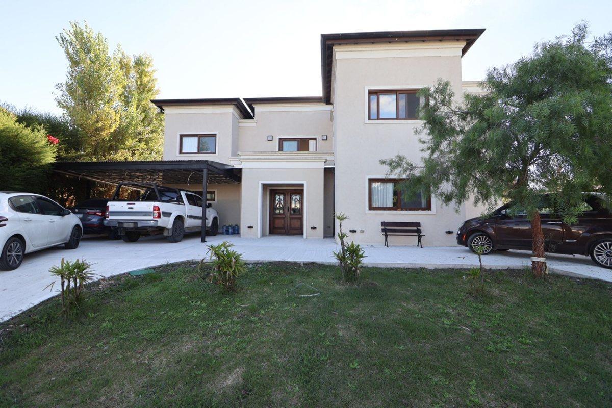 VENTA CASA A LA LAGUNA 5 DORMITORIOS