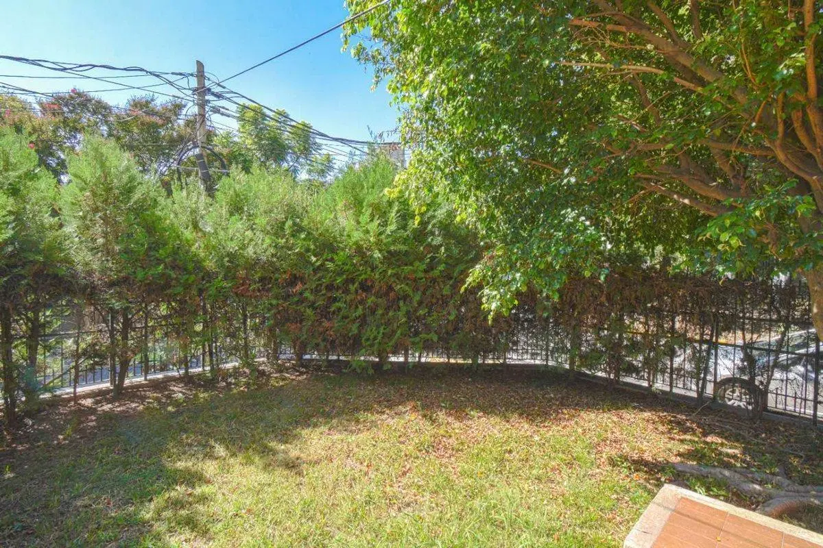 Venta Casa 4 Amb + dep + cochera en Florida Este 4