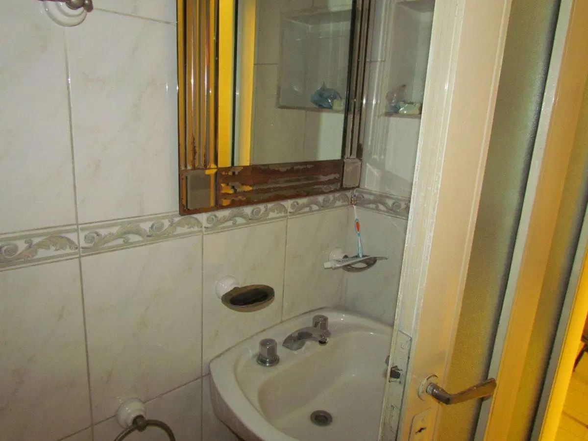 ALQUILER CASA IDEAL 2,3 FAMILIAS/COCHERA/BANFIELD 5