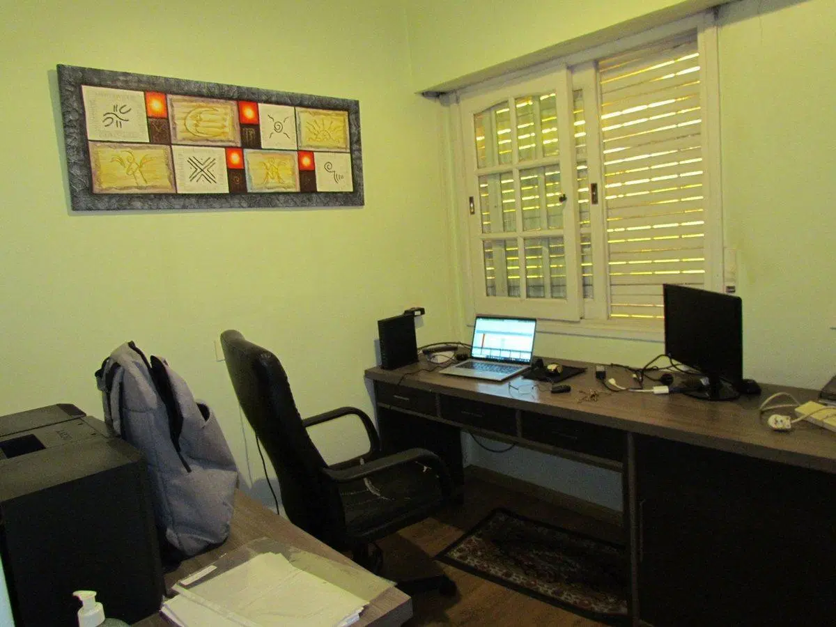 ALQUILER CASA IDEAL 2,3 FAMILIAS/COCHERA/BANFIELD 3