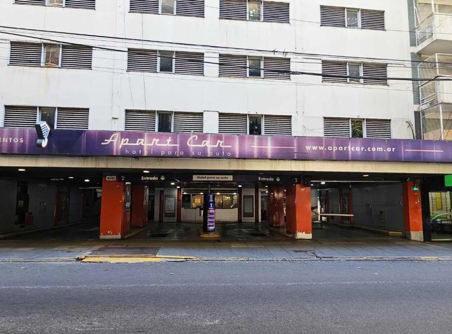 VENTA COCHERAS EN RECOLETA "GARAGE DE COCHERAS" 2