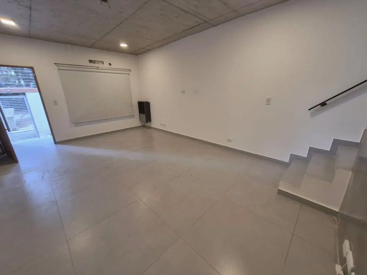 VENTA DUPLEX 3 AMBIENTES  PARQUE LELOIR ITUZAINGO 2