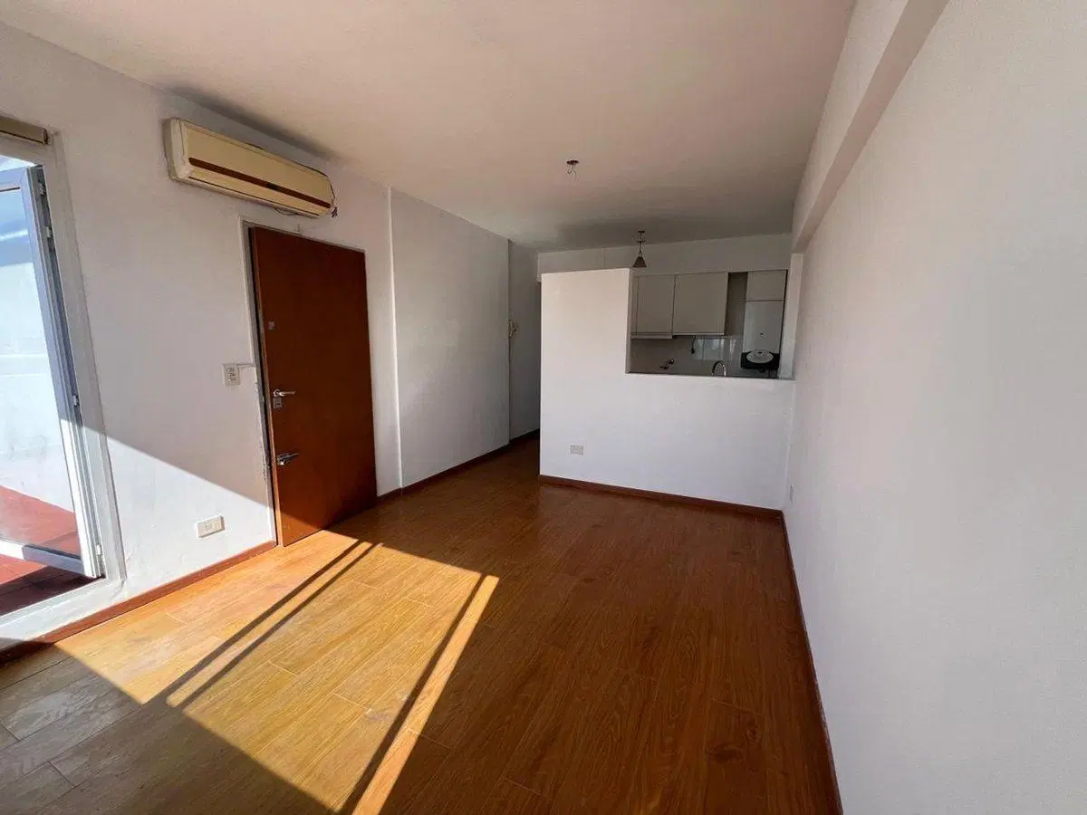 VENTA CABALLITO 2 AMB BALCON TERRAZA 2 BAÑOS BAULE 2