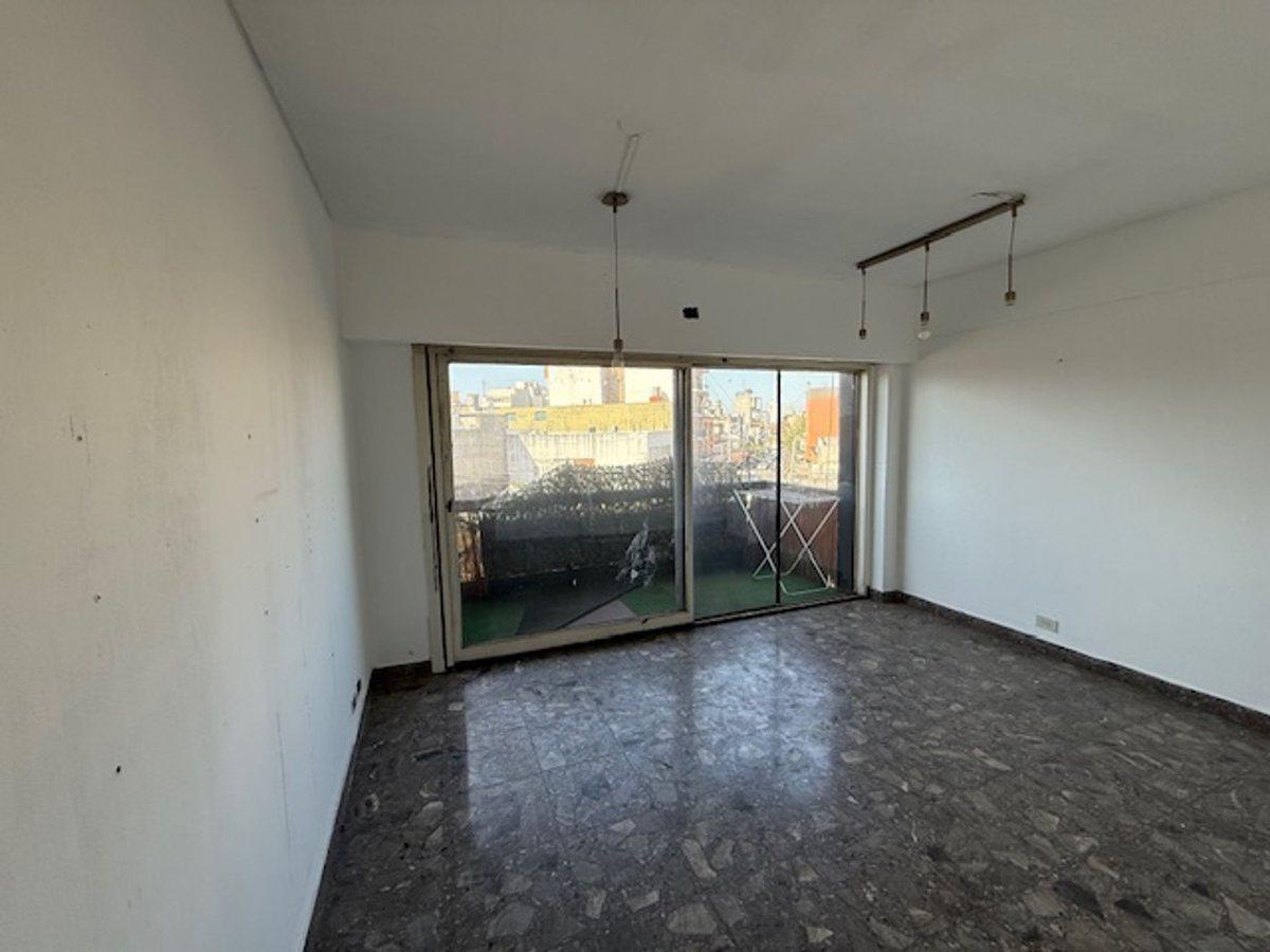 Foto de VENTA DEPARTAMENTO CUIDADELA 3 AMBIENTES C/ BALCON, imagen 2