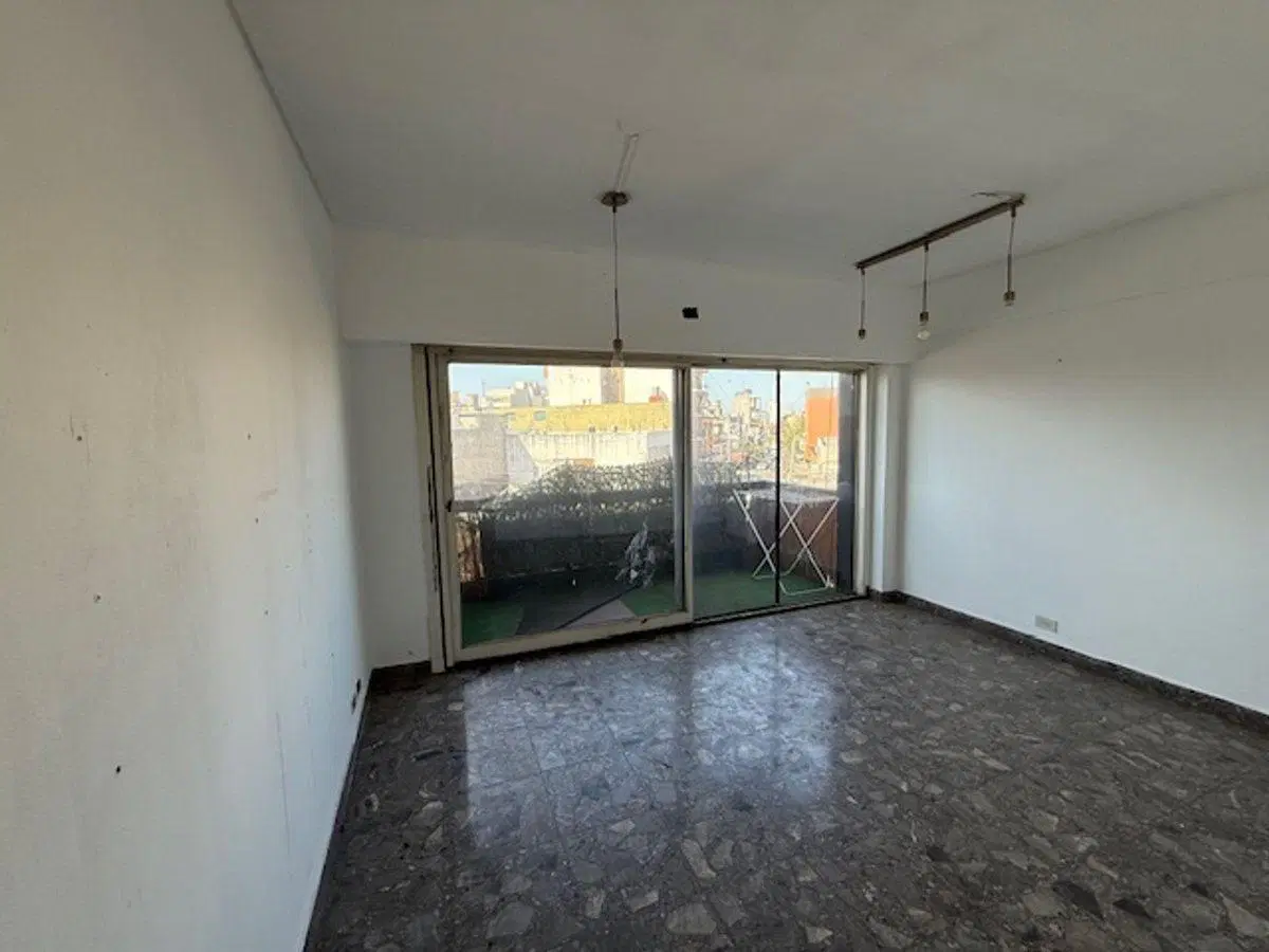 VENTA DEPARTAMENTO CUIDADELA 3 AMBIENTES C/ BALCON 2