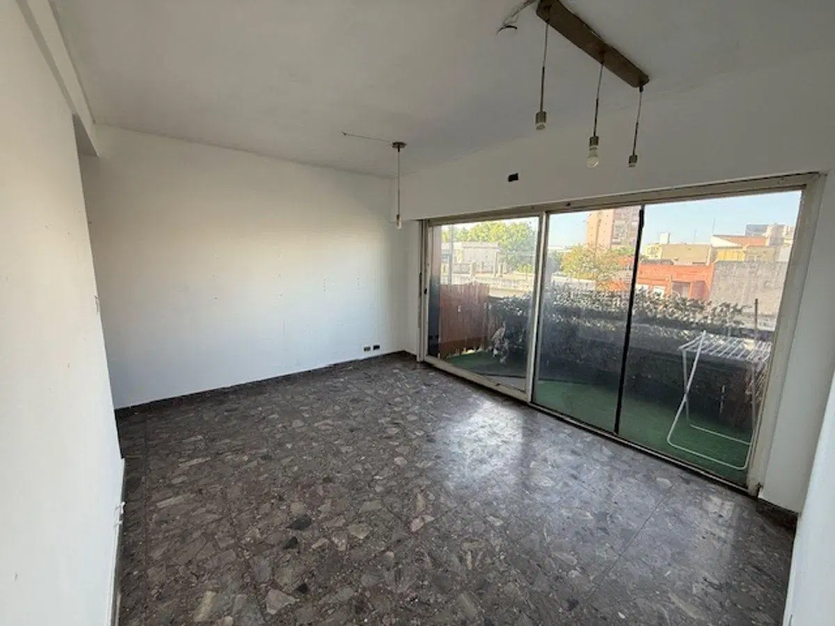 VENTA DEPARTAMENTO CUIDADELA 3 AMBIENTES C/ BALCON 3