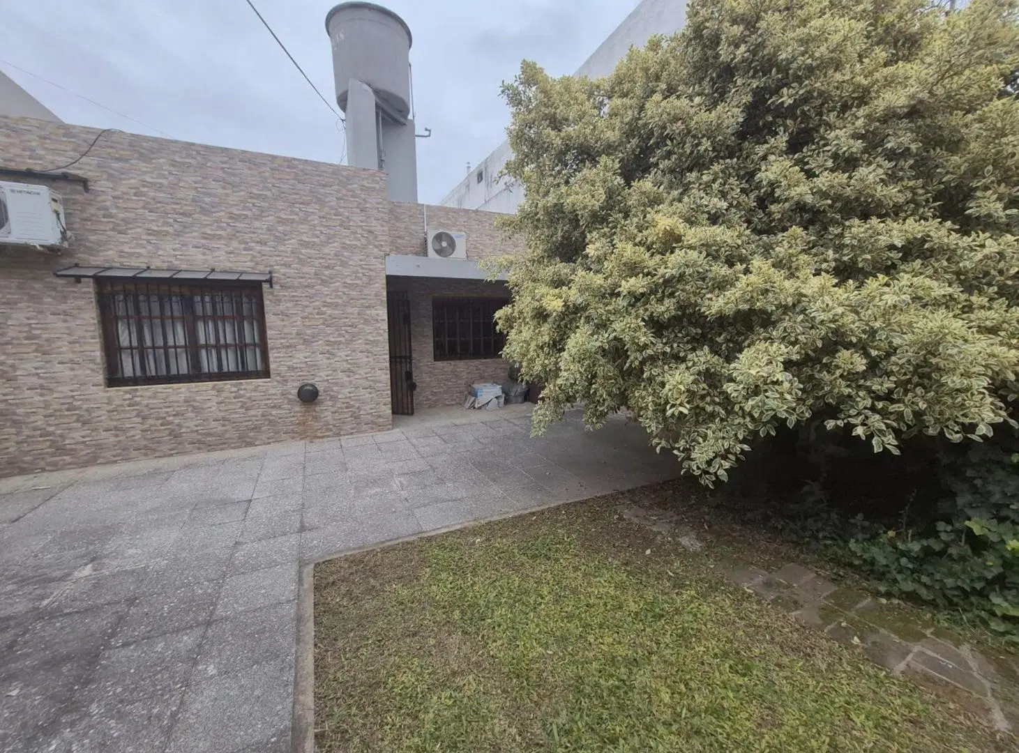 VENTA CASA 3 AMBIENTES - VILLA MADERO 2
