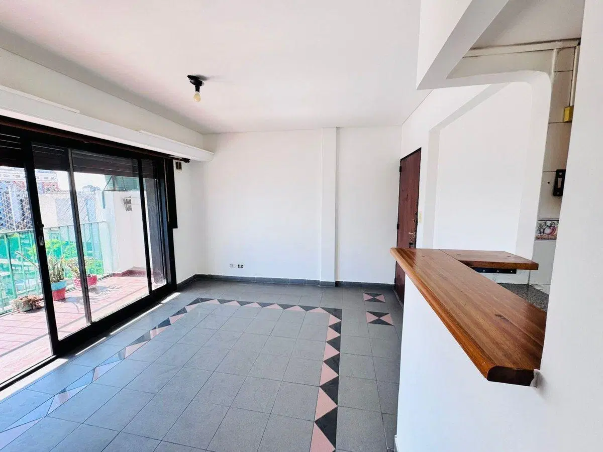 VENTA DEPTO 2 AMB FTE BALCON PISO 9 VISTA  FLORES 2
