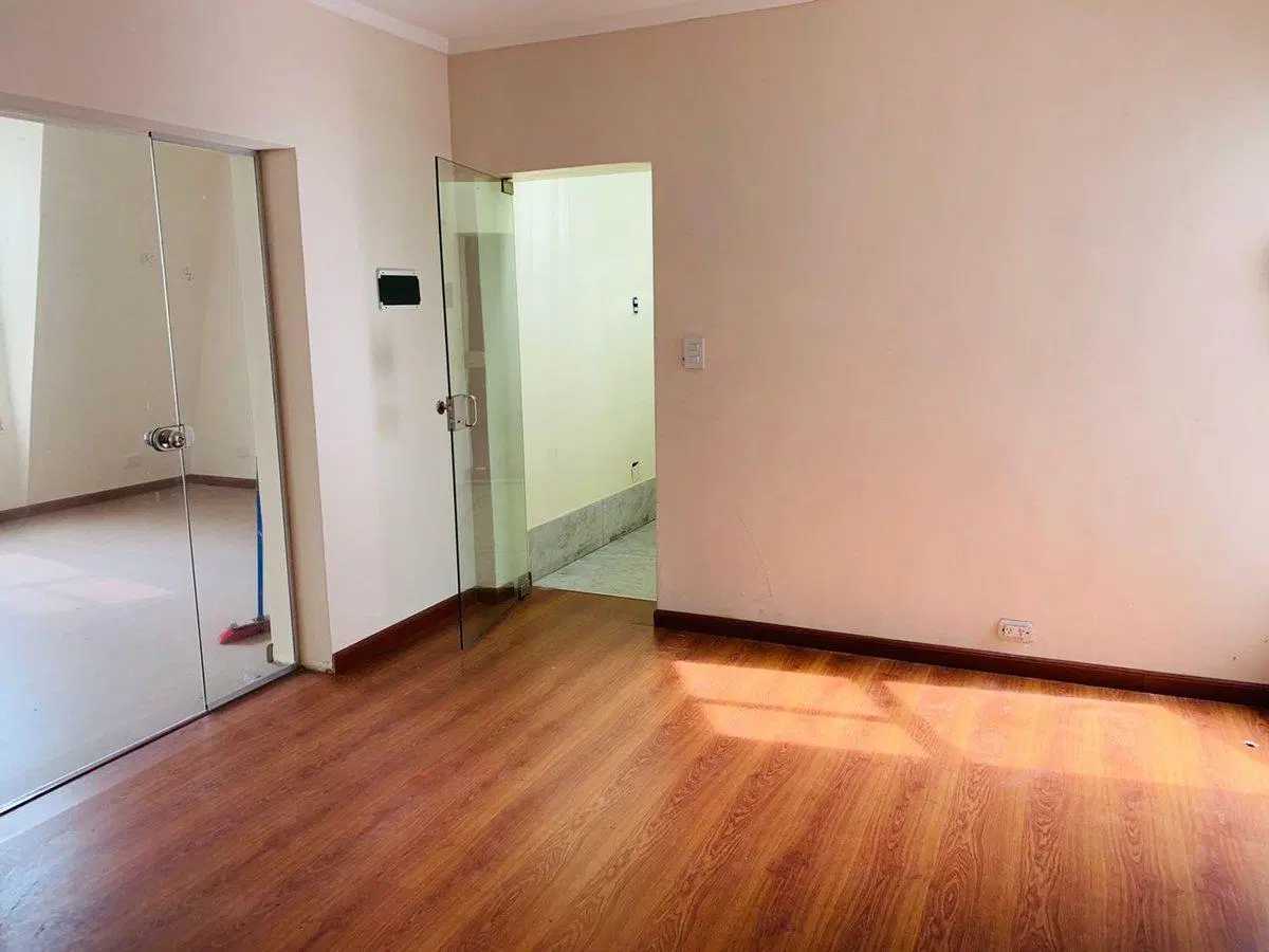VENTA DEPARTAMENTO COMERCIAL/ VIVIENDA MICROCENTRO 3