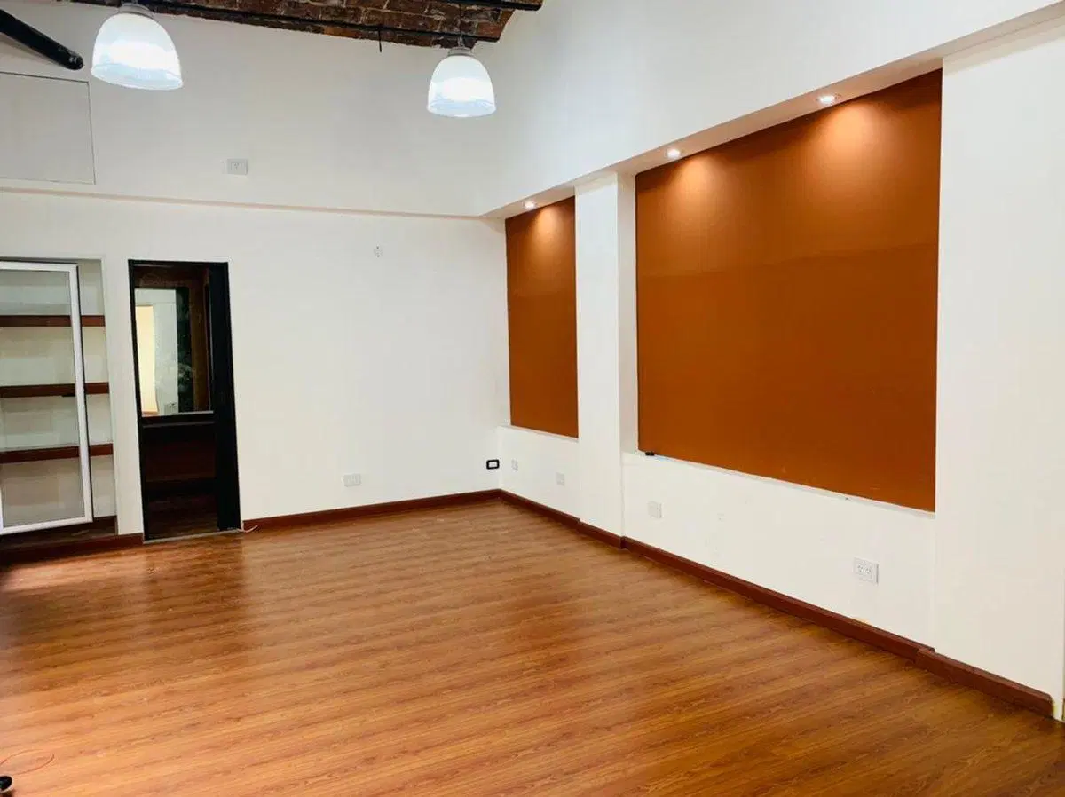 VENTA DEPARTAMENTO COMERCIAL/ VIVIENDA MICROCENTRO 4