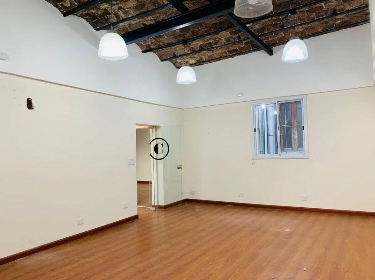 VENTA OFICINA 120 M2 FRENTE DEPTO MICROCENTRO 3