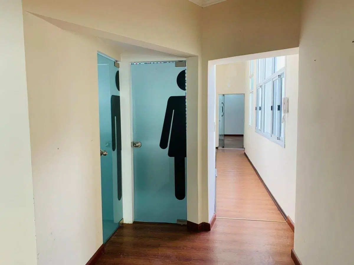 VENTA OFICINA 120 M2 FRENTE DEPTO MICROCENTRO 4