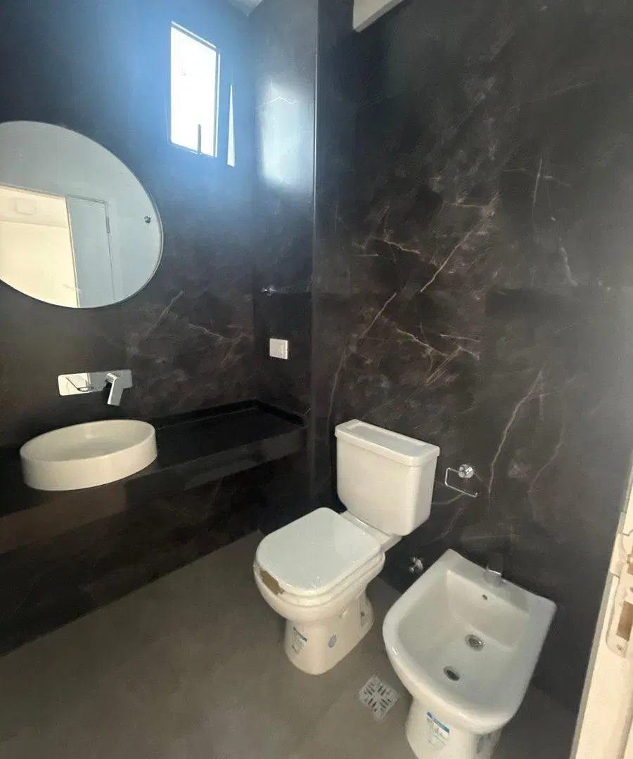 BARRIO NORTE VTA 2 amb toilette al frente balcon 4