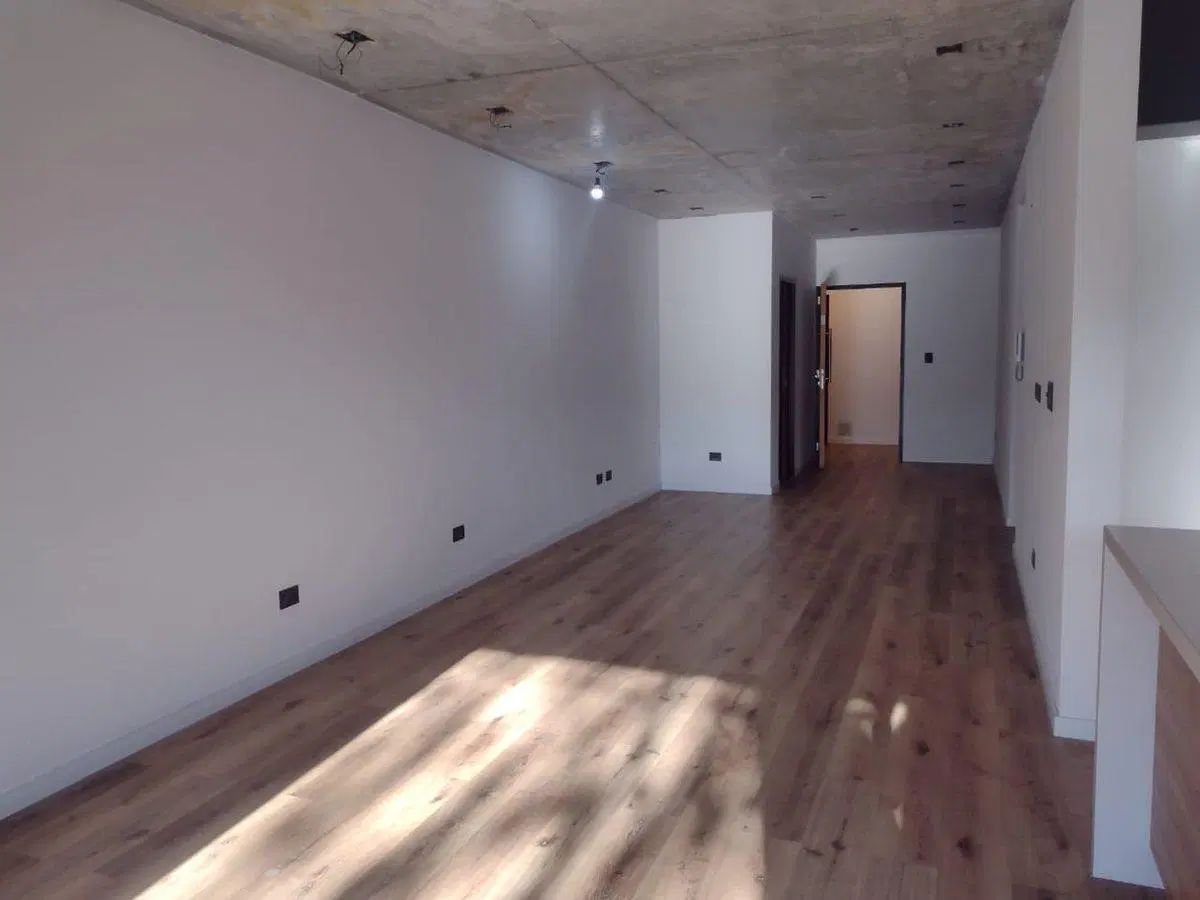 VENTA 4 AMB. ESTRENAR BALCON Y COCHERA EN LINIERS 4