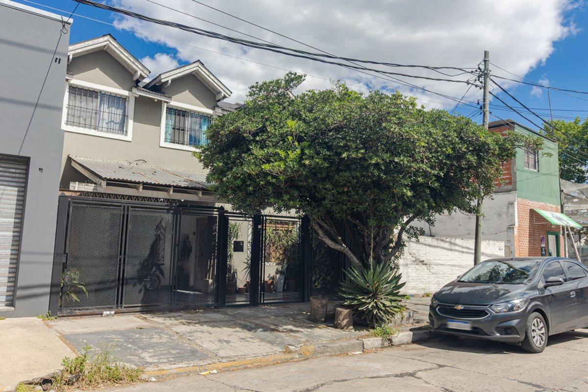 Venta Casa 8 ambientes San isidro, Quincho y coche