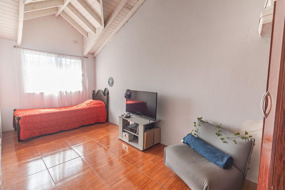 Venta Casa 8 ambientes San isidro, Quincho y coche