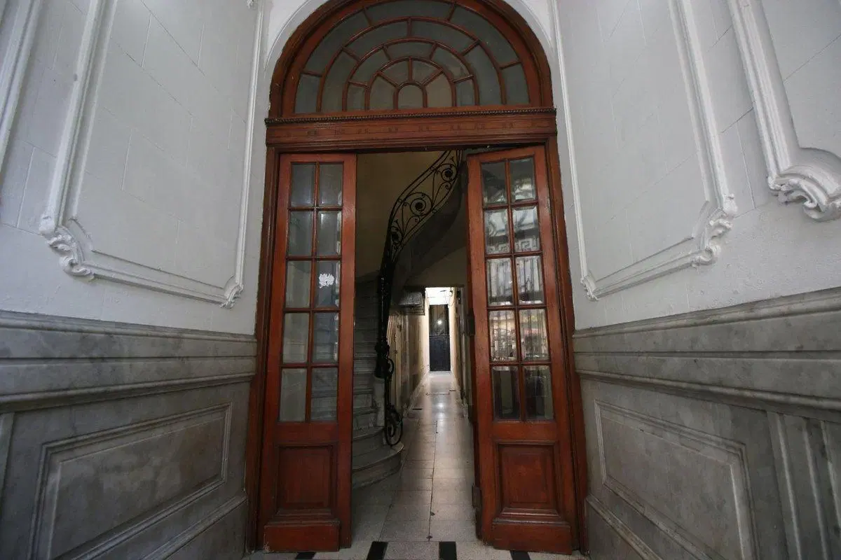 VENTA DEPTO 4 AMB + BALCON + PATIO EN  BALVANERA 5