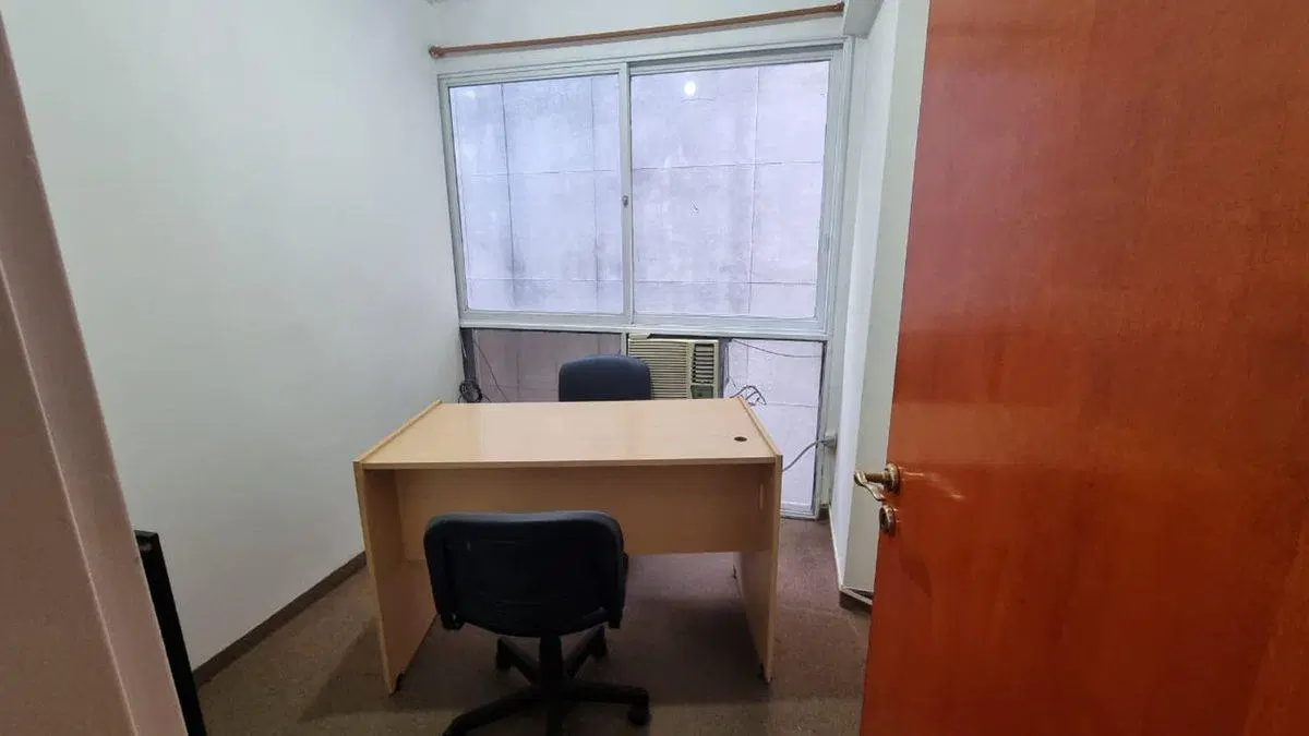 Oficina en Venta - CABA (con 3 despachos) 2