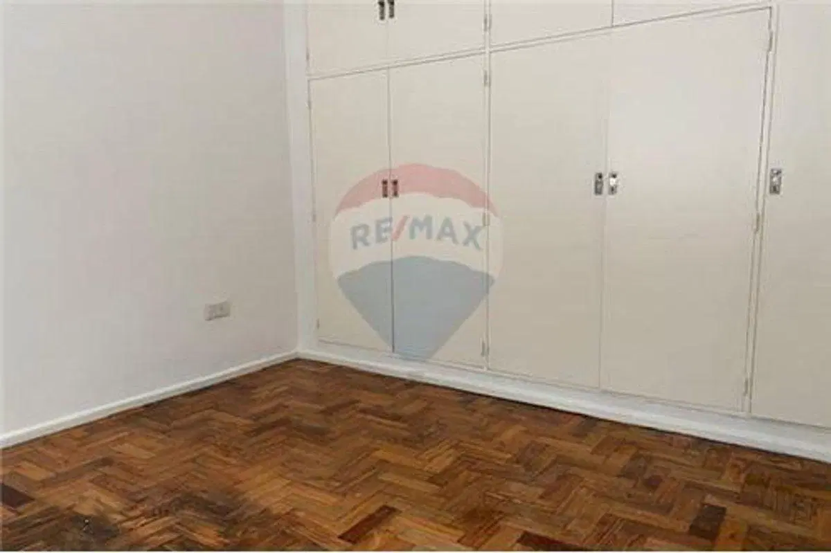 Venta 2 ambientes con Patio Apto Crédito 5