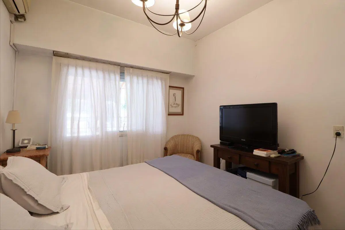 Venta casa 3amb jardín cochera Parrilla Hurlingham 4