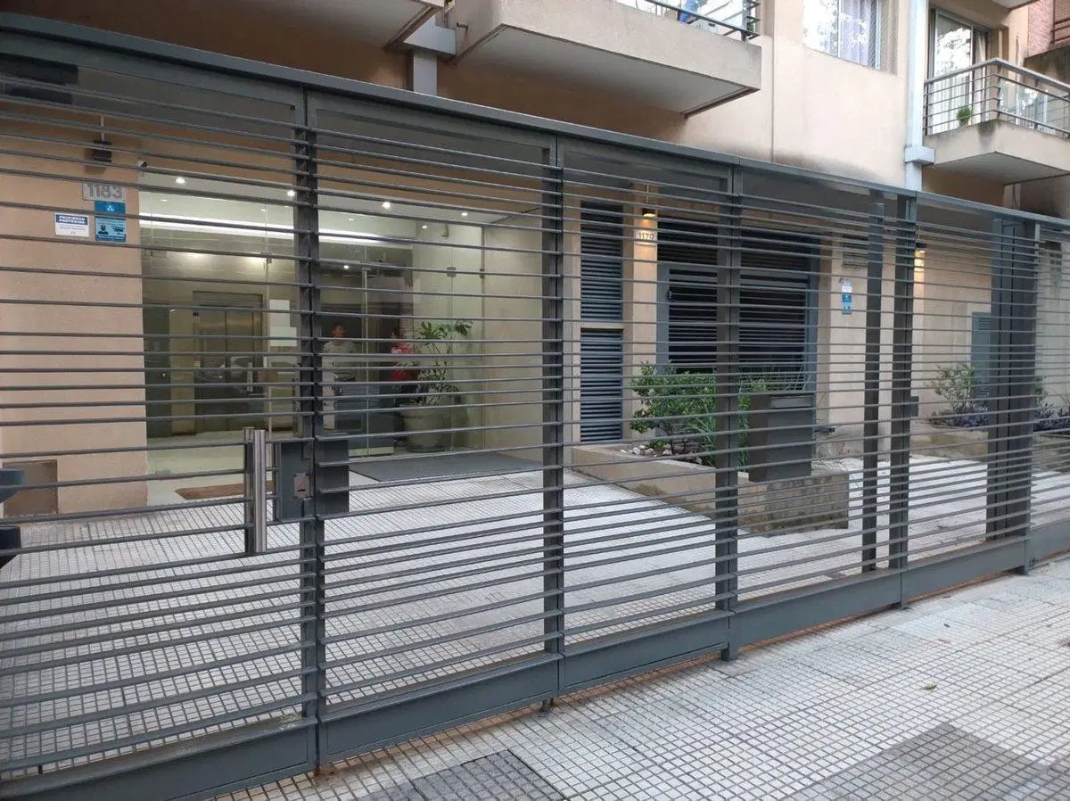 VENTA MODERNO y EXCELENTE 2 AMB- EDIF. CATEGORIA 3