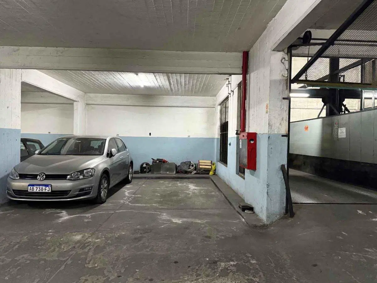 COCHERA EN VENTA- CABALLITO 2