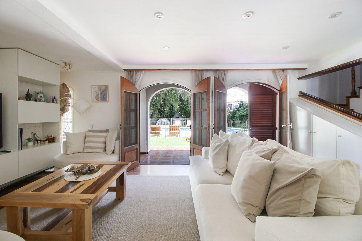 VENTA CASA 6 AMB. 275MTS EN ARANJUEZ COUNTRY CLUB