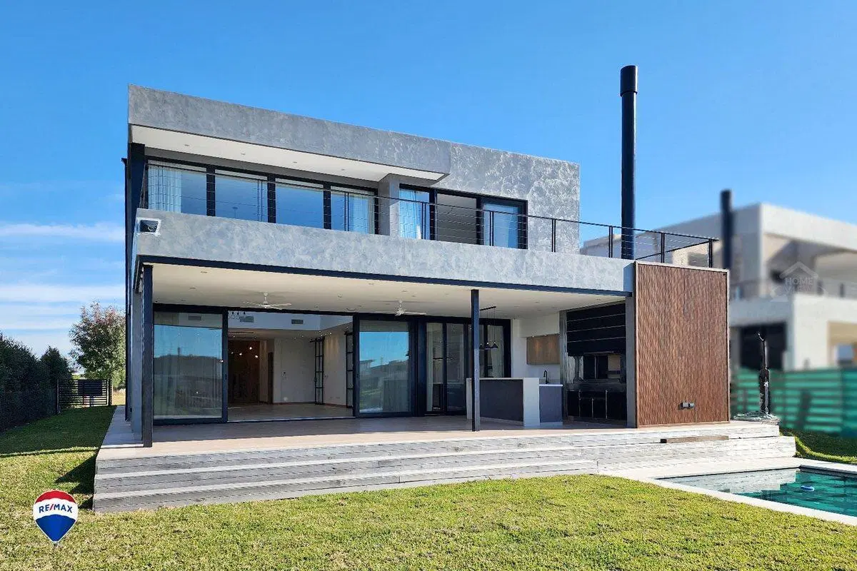VENTA CASA 8 AMB -PUERTOS DEL LAGO- BARRIO COSTAS 3