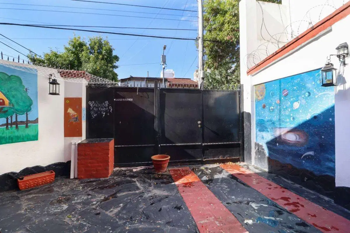 VENTA CASA 3 AMBIENTES CON COCHERA EN MONTE CASTRO 8