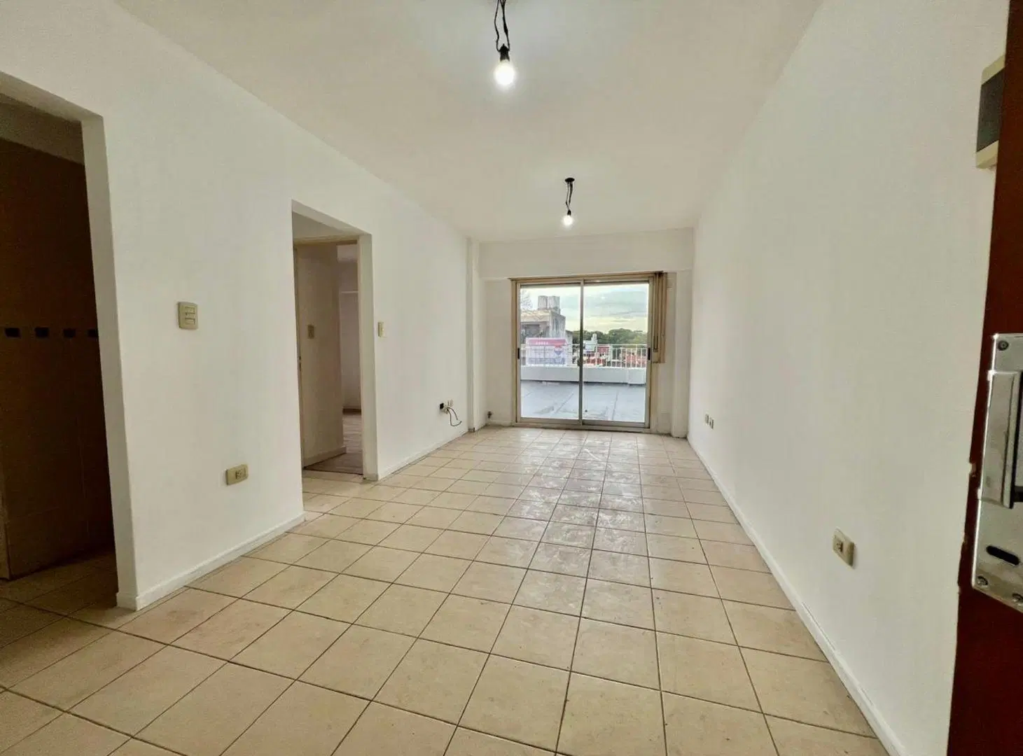 DEPTO VENTA 2 AMB CON TERRAZA EXC. UBICACION 3