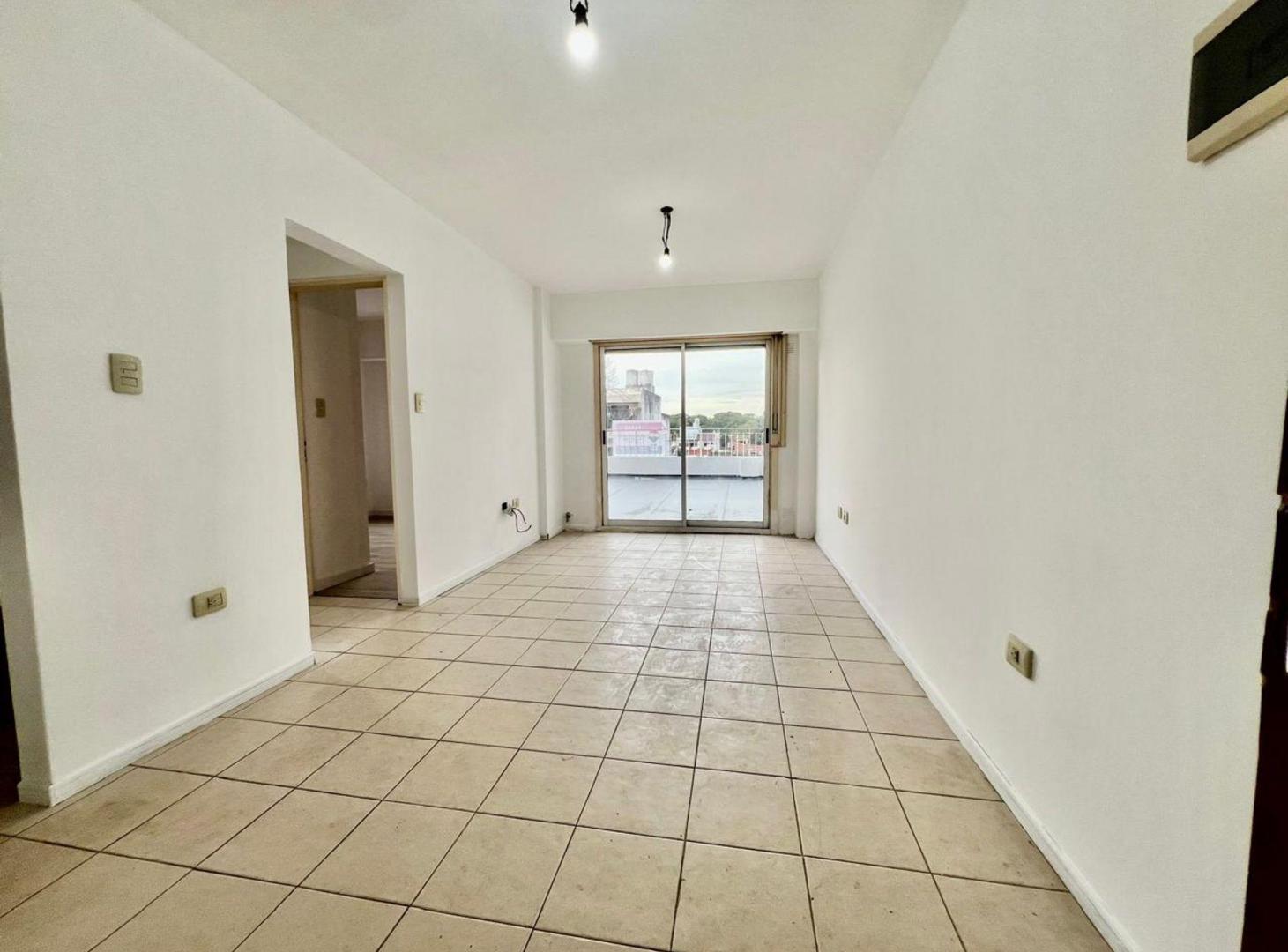 DEPTO VENTA 2 AMB CON TERRAZA EXC. UBICACION