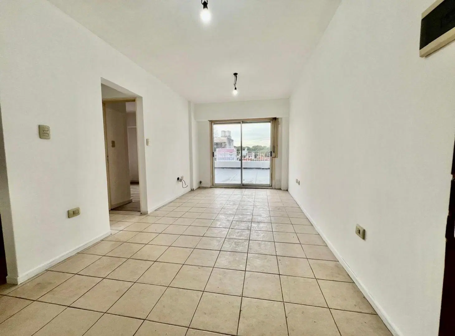 DEPTO VENTA 2 AMB CON TERRAZA EXC. UBICACION 4