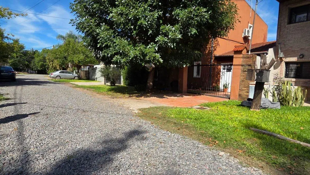Venta Casa 4 Amb + Pileta + Jardin en Montecarlo 3