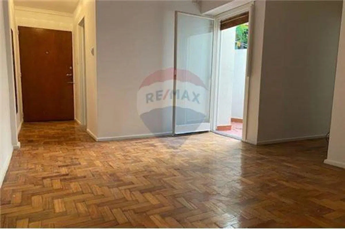 Venta 2 ambientes con Patio Apto Crédito 4