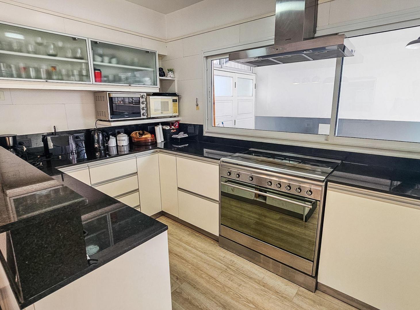 Venta casa 4 amb con pileta en Olivos